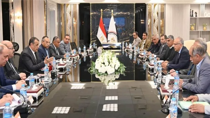 وزيرا الإنتاج الحربي والري يبحثان سبل تعزيز التعاون المشترك (صور)