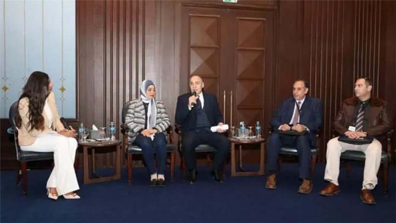 وزير التعليم يشهد الجلسات النقاشية عن استعراض النجاحات والفرص والتحديات في النظام التعليمي 