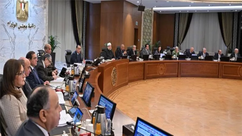 وزير المالية يستعرض موقف مبادرة استيراد سيارات المصريين بالخارج