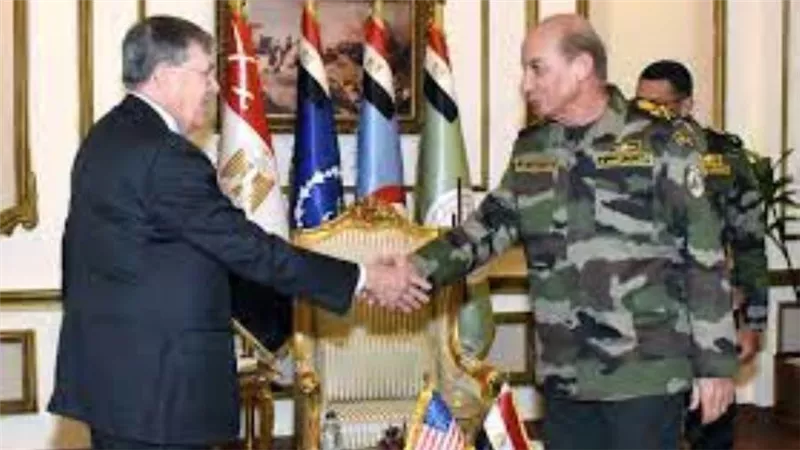 وزير الدفاع يلتقى المبعوث الأمريكى الخاص بالقضايا الإنسانية للشرق الأوسط