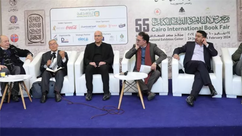 طه حسين بعيون الكتاب العرب بمعرض القاهرة للكتاب 