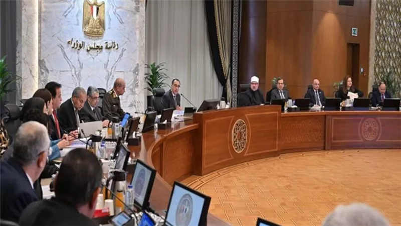 مدبولي: لجنة قانونية وفنية بمجلس الوزراء ومكتب مُحاماة عالمي لدراسة عروض استثمار تُدِرُ موارد ضخمة من النقد الأجنبي
