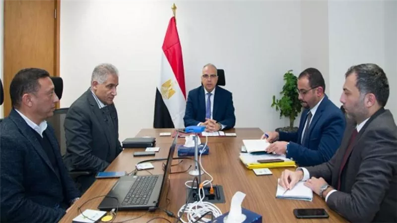 وزير الري يتابع أعمال تطوير منظومة صيانة المجاري المائية ومعدات الصيانة الوقائية بالوزارة 