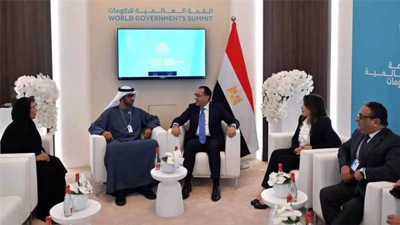 رئيس الوزراء يلتقي وزير الصناعة والتكنولوجيا المتقدمة الإماراتي