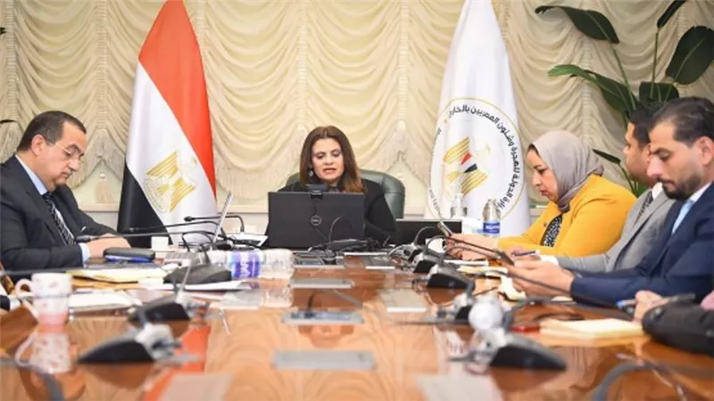 وزيرة الهجرة تعقد اجتماعا مع أعضاء ورموز الجاليات المصرية في رومانيا وبلغاريا (صور)