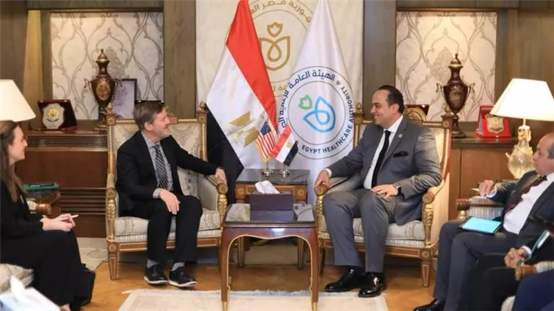 رئيس هيئة الرعاية الصحية يلتقي نائب رئيس غرفة الولايات المتحدة الأمريكية للتجارة لمنطقة الشرق الأوسط