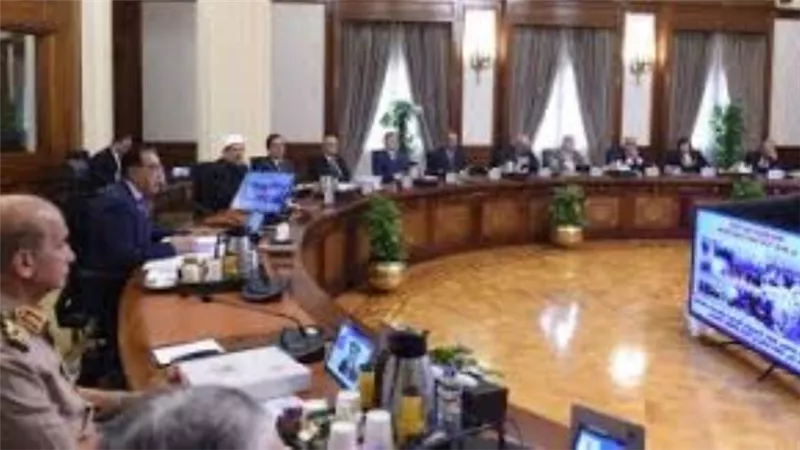 الحكومة: صفقة استثمارية مع كيانات كبرى توفر سيولة من العملة الصعبة وفرص عمل