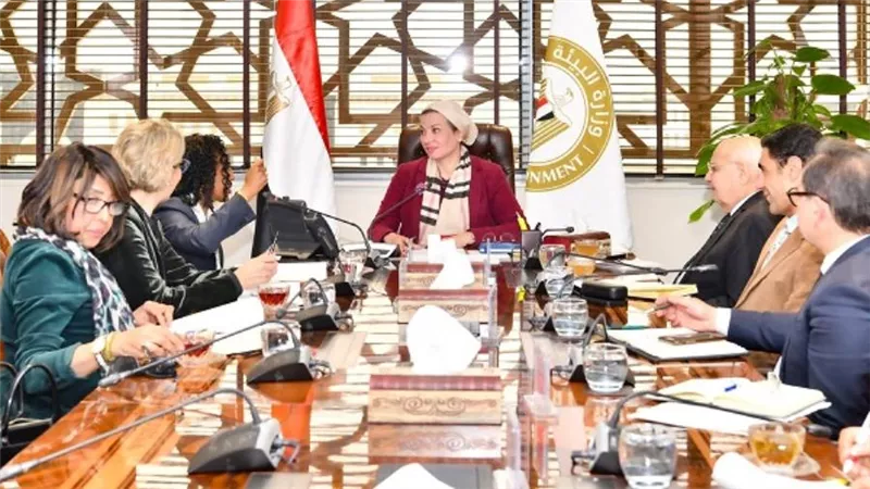 وزيرة البيئة تبحث مع البنك الدولي أنشطة التعاون في مجالات البيئة والمناخ (صور)
