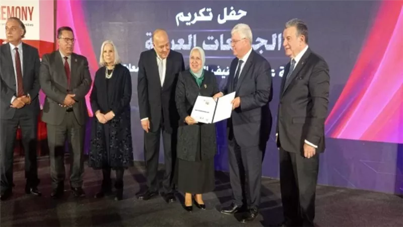 وزير التعليم العالي يشهد حفل توزيع شهادات التصنيف العربي للجامعات 2023 (صور)