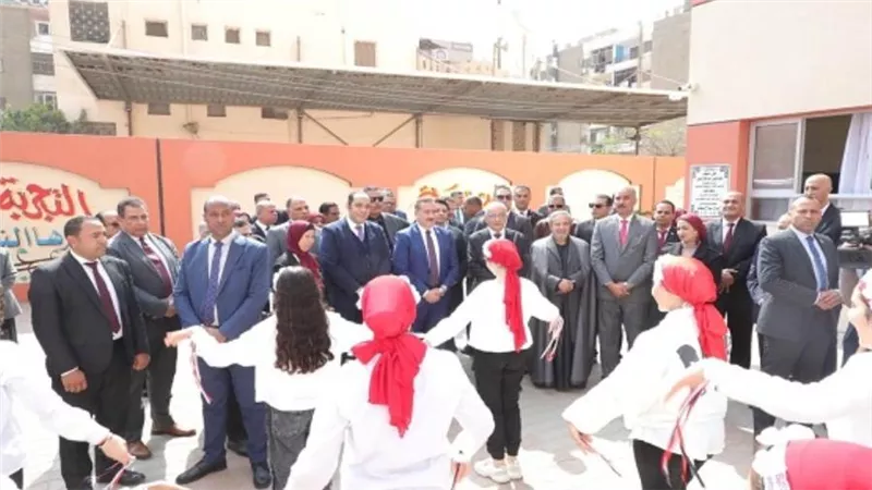 وزير التعليم ومحافظ المنوفية يفتتحان مدرسة المساعي المشكورة الإعدادية الجديدة 