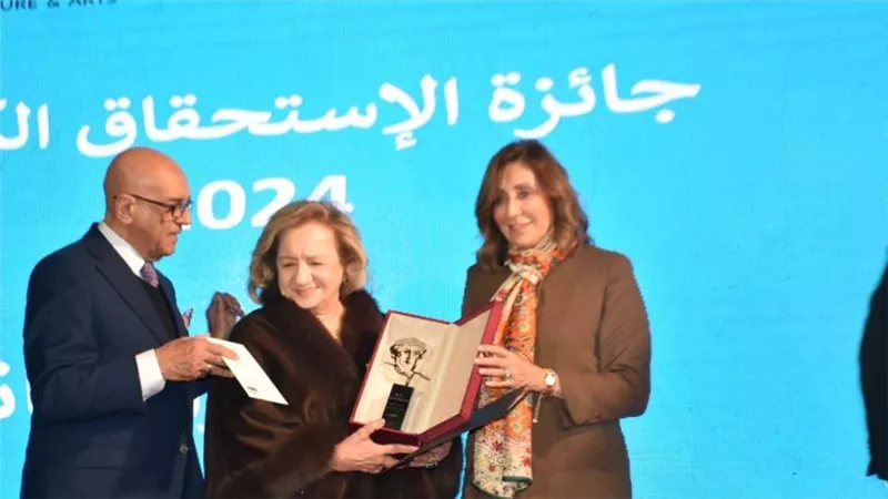 وزيرة الثقافة تشهد حفل توزيع جوائز الدورة الخامسة ل