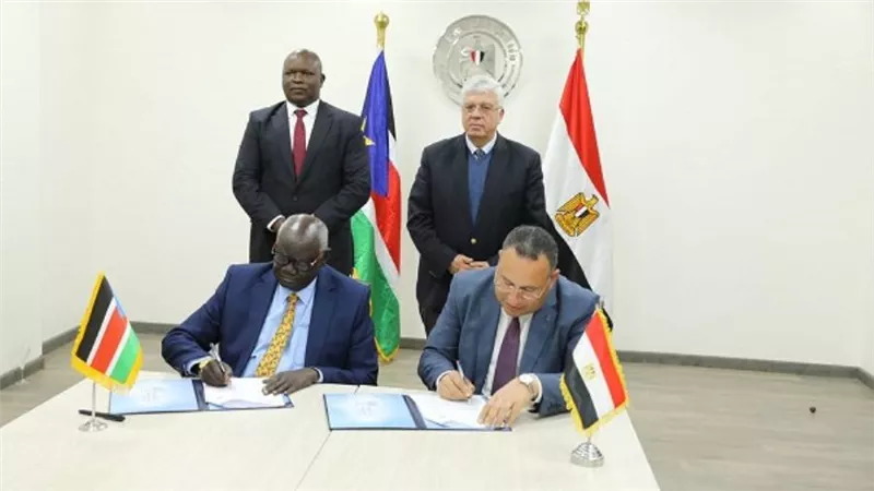 وزيرا التعليم العالي بمصر وجنوب السودان يشهدان توقيع مذكرة تفاهم لإنشاء فرع دولي لجامعة الإسكندرية بجنوب السودان (صور)