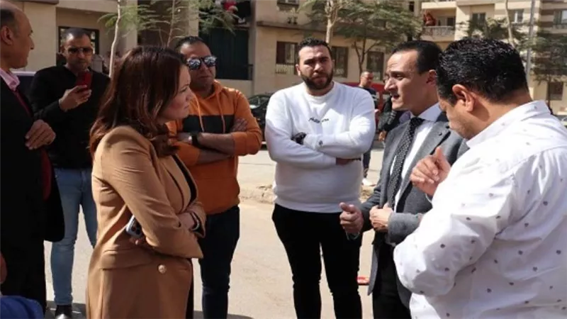 مساعد وزير الإسكان ونائبة محافظ الجيزة يتفقدان منطقة روضة حدائق أكتوبر (صور)