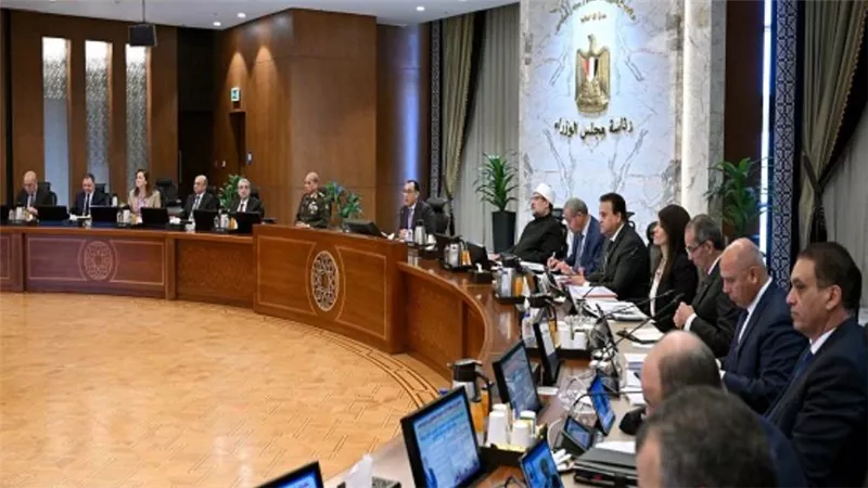 وزير الصحة يؤكد توفير أطقم طبية متخصصة لتقديم الدعم الصحي لمصابي غزة