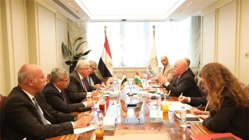 وزيرا التعليم العالي والثقافة والابتكار المجري يعقدان لقاءًا ثنائيًا لبحث أوجه التعاون المُشترك (صور)