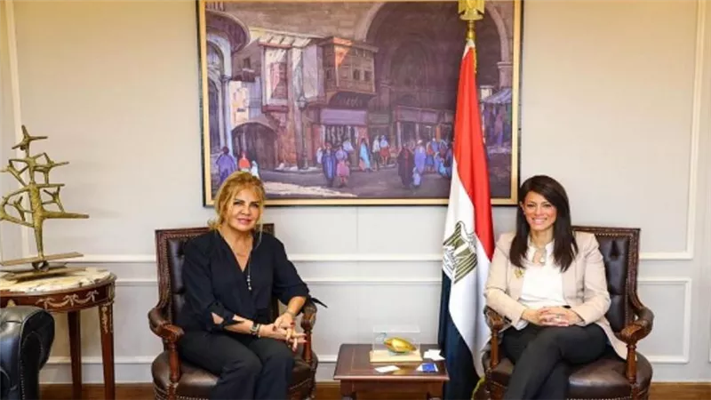 وزيرة التعاون الدولي تلتقي رئيسة الكونفدرالية العامة للمؤسسات الجزائرية لمناقشة فرص التعاون المشترك