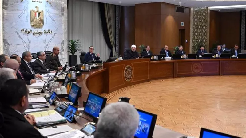 مواعيد العمل للعاملين بالجهاز الإداري للدولة من 9 صباحا إلى 2 ظهرا خلال رمضان