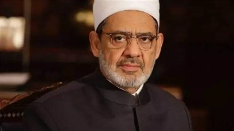 رئيس الوزراء يهنئ شيخ الأزهر بمناسبة قرب حلول شهر رمضان المعظم