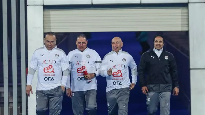 رسائل عاجلة من حسام حسن ولاعبي المنتخب للجماهير