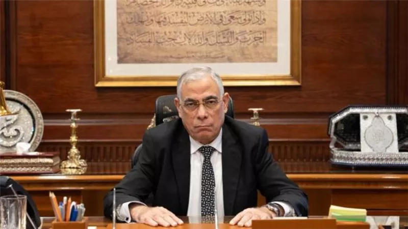 النيابة العامة تأمر بحبس المتهم بنشر أخبار كاذبة في واقعة طالبة جامعة العريش