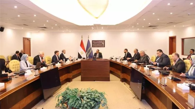 توقيع اتفاقية تجارية بين 