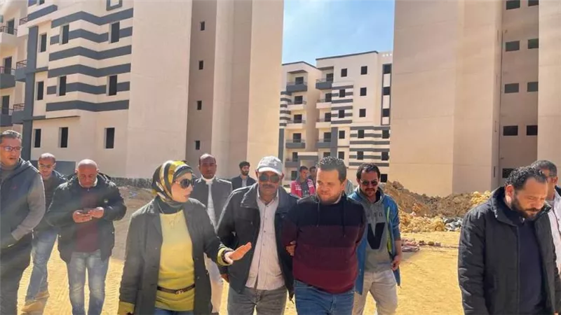 رئيس جهاز السويس الجديدة تتابع عمارات 