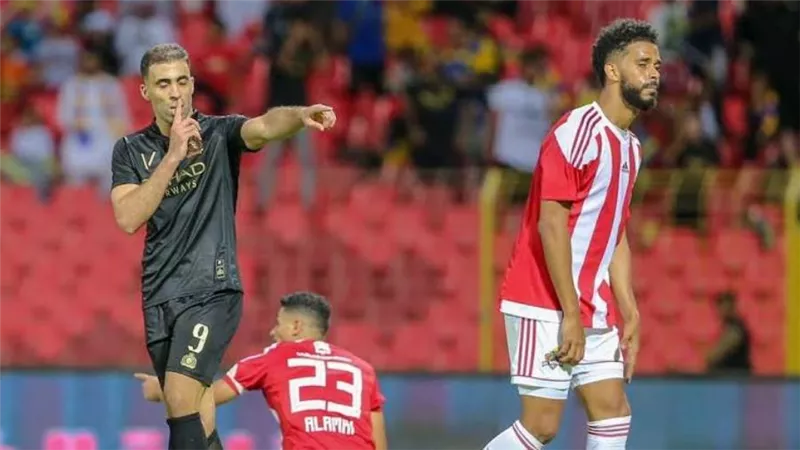 فيفا يعلن إيقاف القيد لثلاثة فترات في 3 أندية سعودية شهيرة