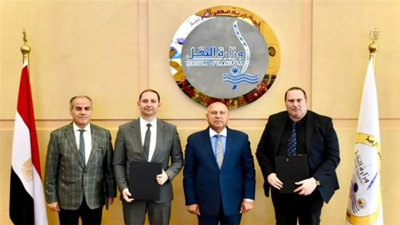 وزير النقل يشهد توقيع مذكرة تفاهم لإنشاء منطقة صناعية لوجيستية تركية في جرجوب (صور)