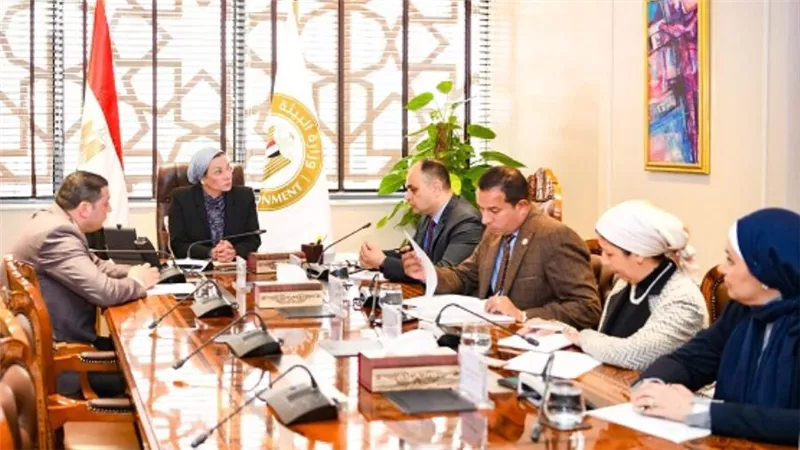 وزيرة البيئة تلتقي نائب محافظة كفر الشيخ لمناقشة عدد من الملفات (صور)