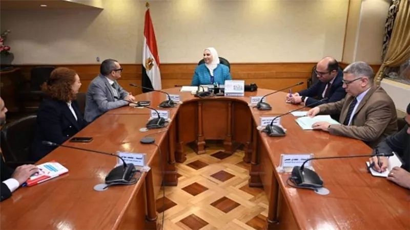 وزيرة التضامن تستقبل المدير المقيم لهيئة إنقاذ الطفولة (صور)