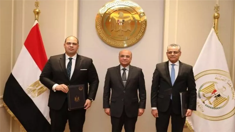 وزير العدل يشهد توقيع بروتوكول تعاون بين لجنة الإصلاح التشريعي وحماية المنافسة (صور)