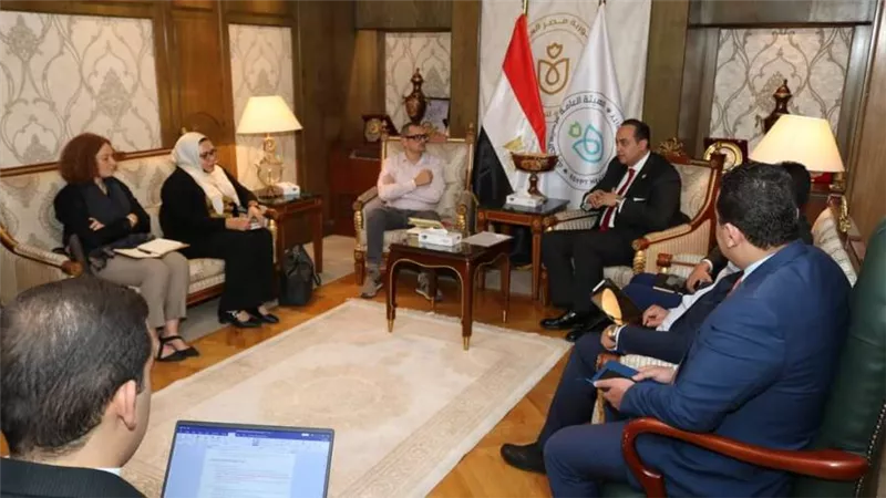 السبكي: بحث التعاون مع هيئة إنقاذ الطفولة لدعم تطوير وتلبية احتياجات المستشفيات لاستقبال مصابي قطاع غزة