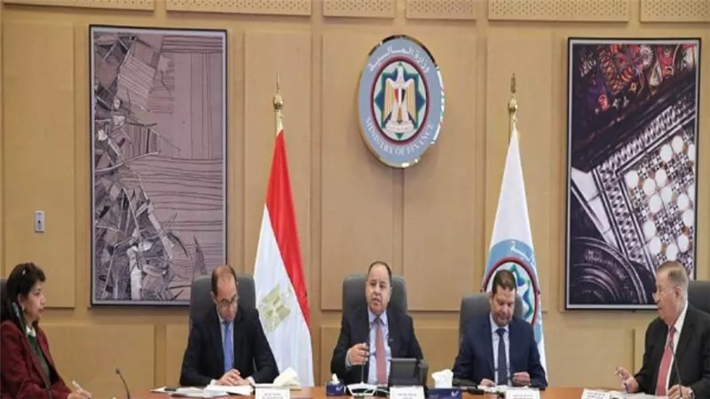 وزير المالية: «إحنا معاكم بكل اللي نقدر نعمله لتحفيز الإنتاج والتصدير» (صور)