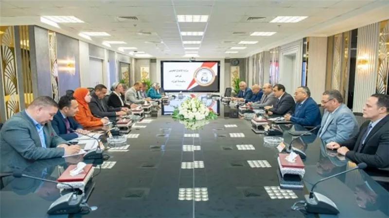  وزير الدولة للإنتاج الحربي: حريصون على تنفيذ منظومة للإدارة المتكاملة للمخلفات البلدية الصلبة (صور)