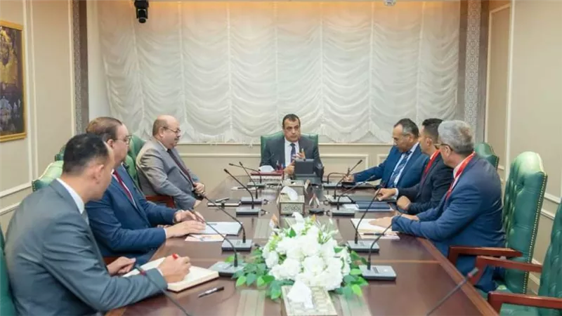 وزير الدولة للإنتاج الحربي يبحث مجالات التعاون المشترك مع شركة تاليس العالمية