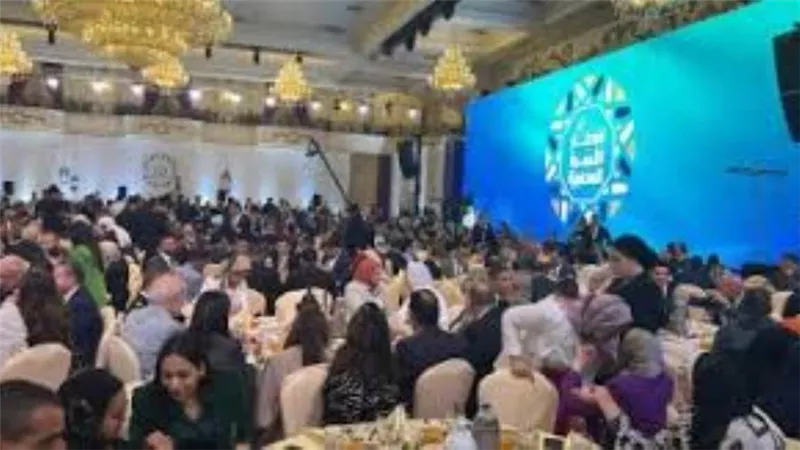 بحضور رئيس الجمهورية.. رئيس أساقفة الكنيسة الأسقفية يشارك باحتفالية ليلة القدر