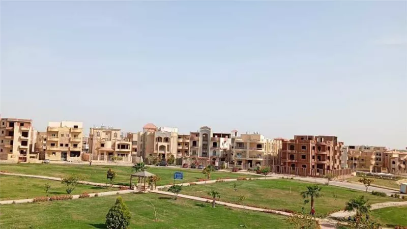 وزير الإسكان: فرق طواريء للمرافق ومنع للمخالفات وصيانة للمسطحات الخضراء والمتنزهات بالمدن الجديدة استعدادا لعيد الفطر