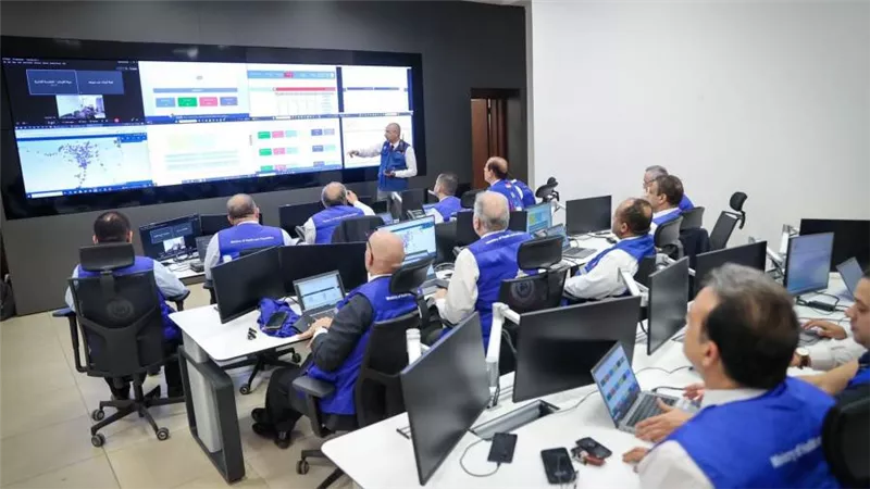 وزير الصحة يترأس اجتماع غرفة الأزمات والطوارئ المركزية لمتابعة تطبيق خطة التأمين الطبي لعيد الفطر المبارك (صور)