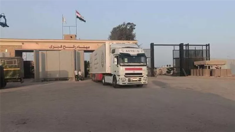 مصدر رفيع المستوى: دخول 314 شاحنة مساعدات إلى غزة عبر معبر رفح
