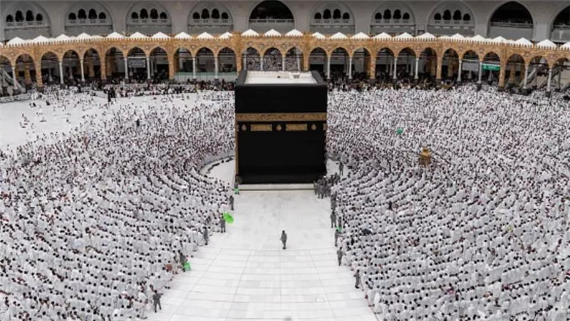 الشئون الدينية بالحرمين الشريفين تُثري تجربة القاصدين والزائرين خلال أيام عيد الفطر المبارك