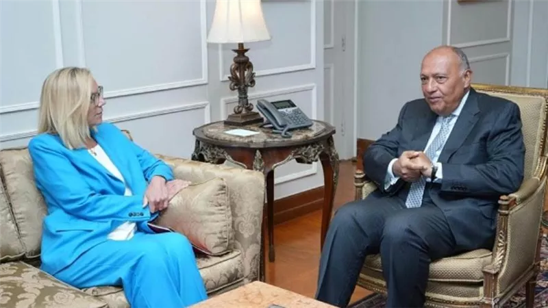 وزير الخارجية يستقبل كبيرة منسقي الأمم المتحدة للشئون الإنسانية وإعادة الإعمار في غزة (صور)