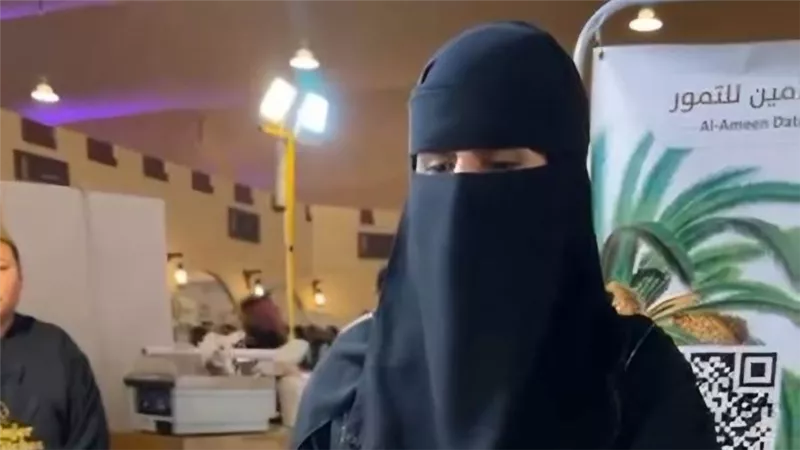 لماذا يجب أن نضع قطع الفحم داخل الثلاجة؟.. الشيف هاجر الخطيب تكشف السبب
