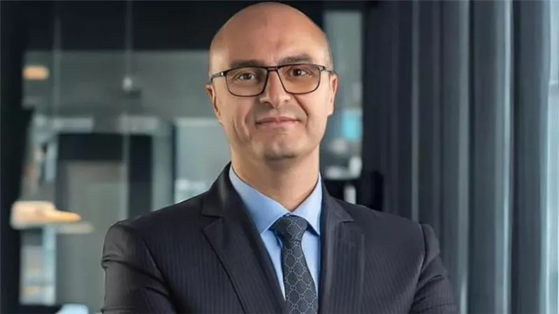 وزير الاتصالات يكلف محمد شمروخ بمهام الرئيس التنفيذى للجهاز القومى لتنظيم الاتصالات