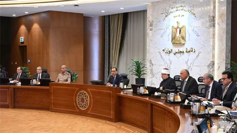 رئيس الوزراء: الدولة بمختلف أجهزتها حريصة على إتاحة الدعم اللازم للمُصنعين والمصدرين المصريين