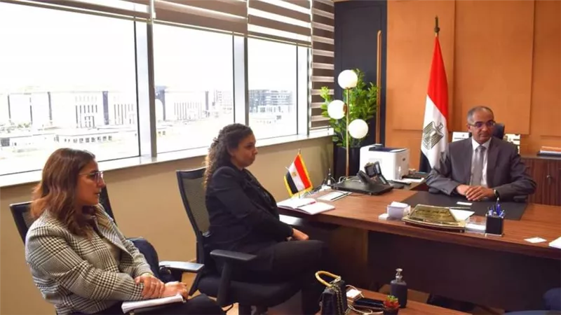  وزير الإسكان يُتابع موقف مشروعات مياه الشرب والصرف الصحي الجاري تنفيذها بالتعاون مع شركاء التنمية