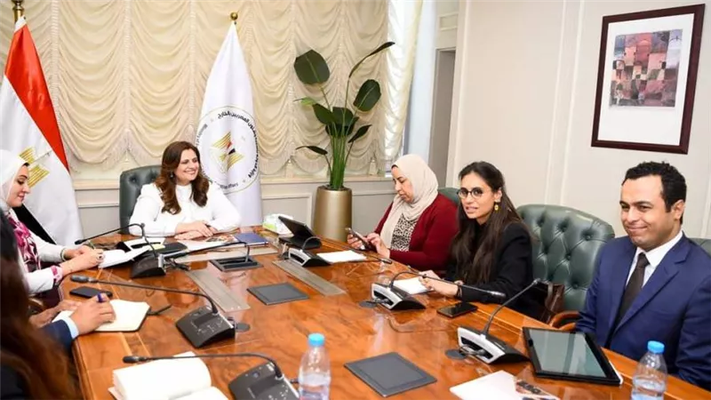 وزيرة الهجرة تستعرض تقريرا عن منجزات المركز المصري الألماني للوظائف والهجرة وإعادة الإدماج