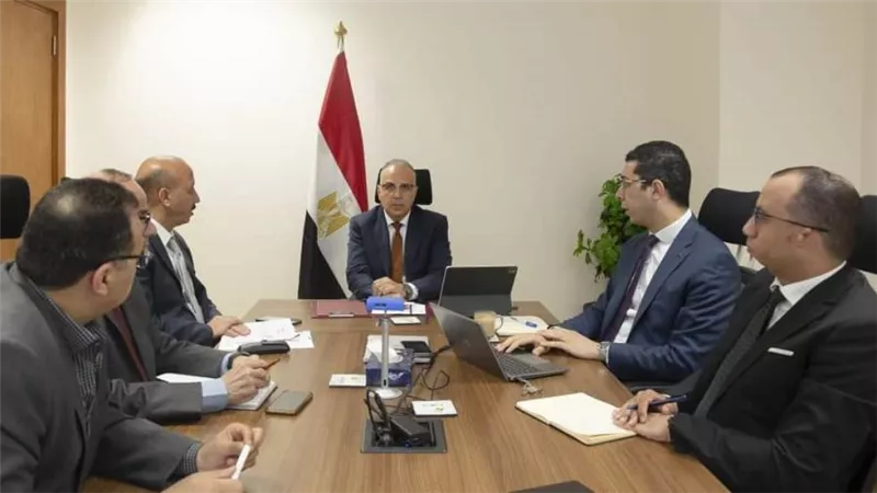 وزير الري يتابع موقف التعاون الثنائي بين مصر وجنوب السودان
