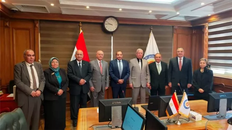 التعليم العالي: اللجنة المُختصة بترشيح رؤساء الجامعات تواصل أعمالها بمقابلة المُرشحين لرئاسة جامعة طنطا