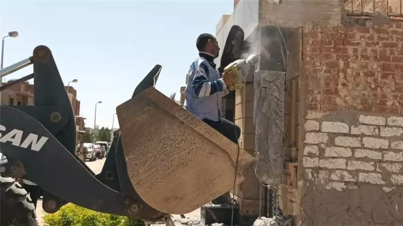 وزير الإسكان: استرداد 9587م2 بالسويس الجديدة وإزالة مخالفات بناء بالشروق وزايد وبني سويف الجديدة