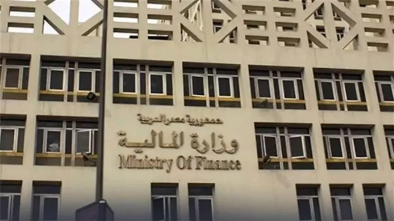 الحكومة ترفع اقتراضها من البنوك 8.5 مليار جنيه في أسبوع